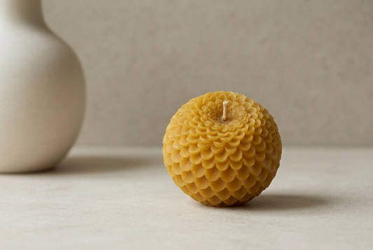 Flower Ball Candle in Pure Beeswax | Handmade in Quebec | Mielbrut