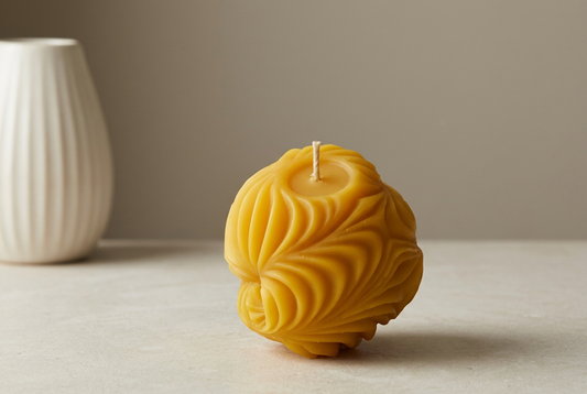 Wave Ball Candle in Pure Beeswax | Handmade in Quebec | Mielbrut