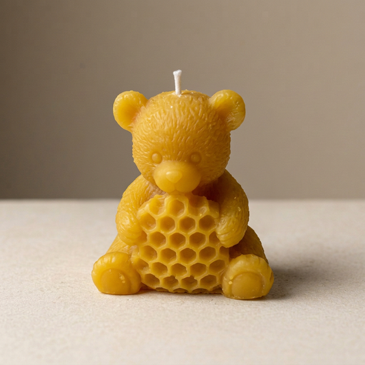 Chandelle ourson nid d'abeille en cire d'abeille pure | Faite à la main au Québec | Mielbrut