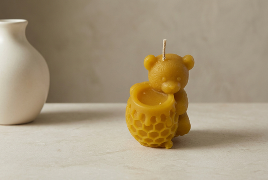 Chandelle ourson pot de miel en cire d'abeille pure | Faite à la main au Québec | Mielbrut