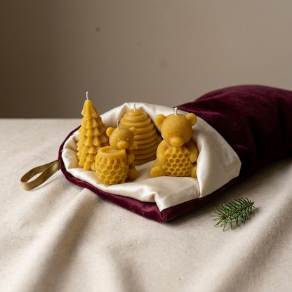 Luxury Christmas stocking with four Mielbrut beeswax candles